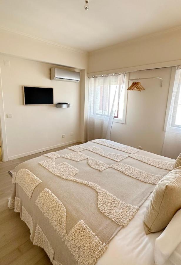 Apartament Groovy Caparica Gem With Large Sunny Terrace Costa de Caparica Zewnętrze zdjęcie