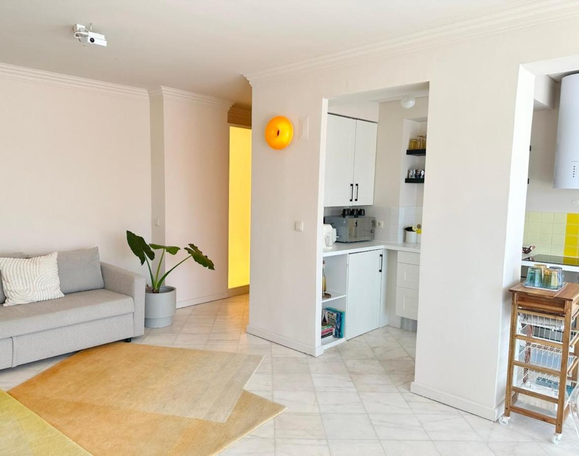 Apartament Groovy Caparica Gem With Large Sunny Terrace Costa de Caparica Zewnętrze zdjęcie
